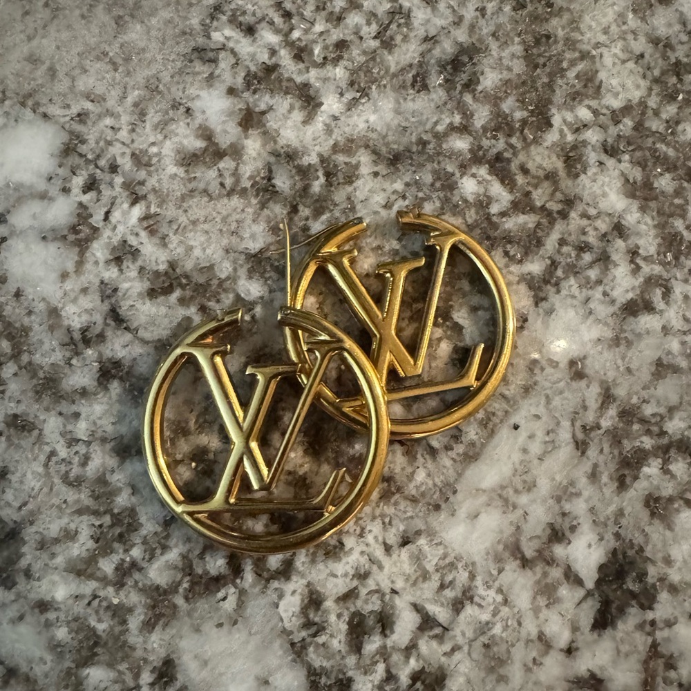Louis Vuitton Gold Earrings